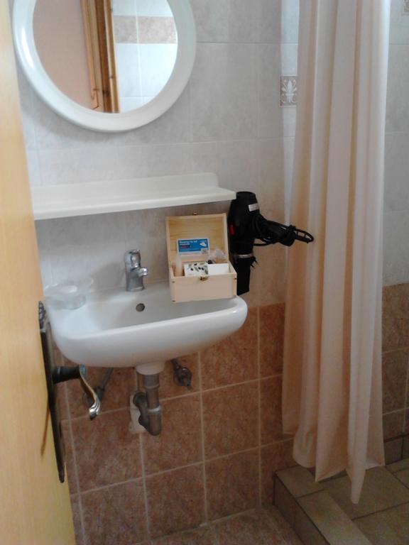 Karagiannaki Apartment Skala Sykamineas Room photo